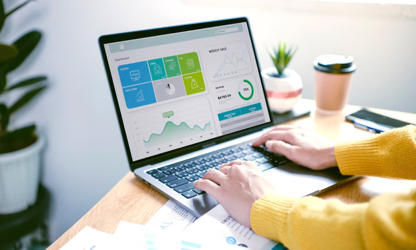 ZDALNY revenue manager